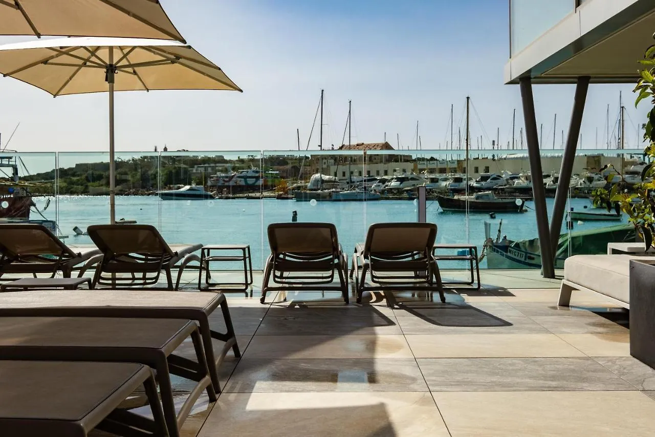 Strand Suites By Neu Collective Gzira