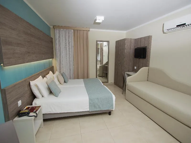 Strand Suites By Neu Collective Gzira