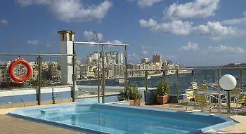 Strand Suites By Neu Collective Gzira